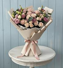 Букет цветов из:  Розы и Лизиантусы в Нижняя Тавда