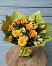 Букет цветов из:  Альстромерии и Розы в Нижняя Тавда