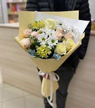 Букет цветов из:  Альстромерии, Розы и Хризантемы в Нижняя Тавда