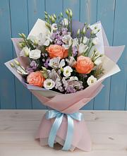 Букет цветов из:  Лизиантусы, Розы, Альстромерии и Гипсофила в Нижняя Тавда