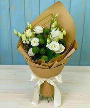 Букет цветов из:  Хризантемы и Лизиантусы в Нижняя Тавда