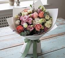 Букет цветов из:  Розы, Лизиантусы и Гвоздики в Нижняя Тавда