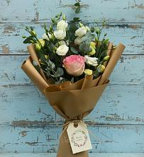 Букет цветов из:  Розы и Лизиантусы в Нижняя Тавда