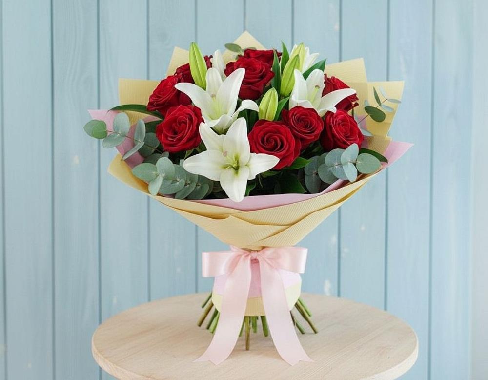 Букет цветов из: Лилии и Розы в Нижняя Тавда